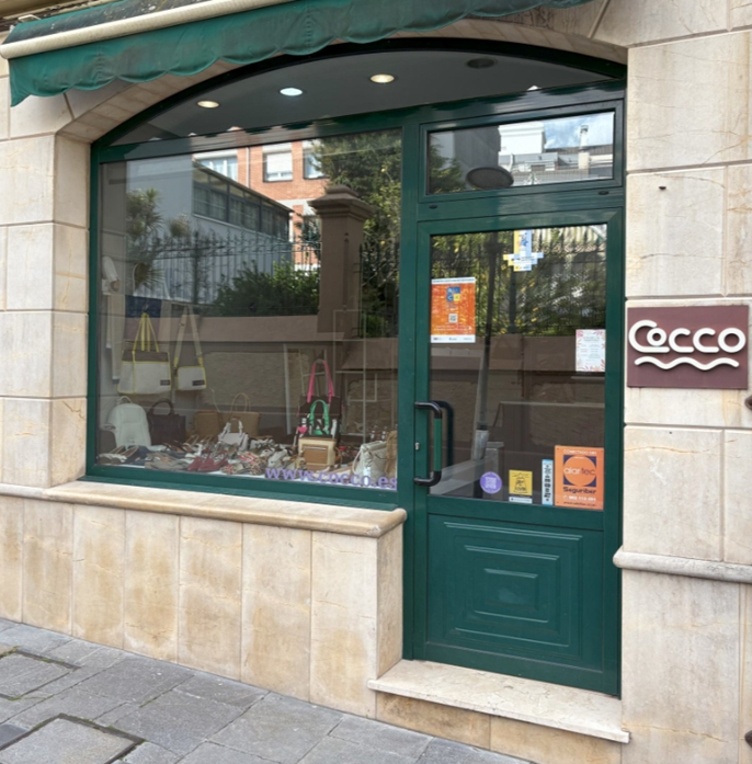 COCCO 1 Cocco comercio local de Luanco especializado en moda